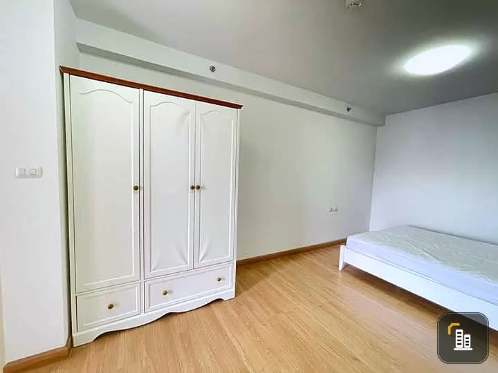 Supalai Park Ratchayothin for sale, 14th floor, great city view, empty room, very well proportioned. If you don't reserve, you'll make a big mistake.
