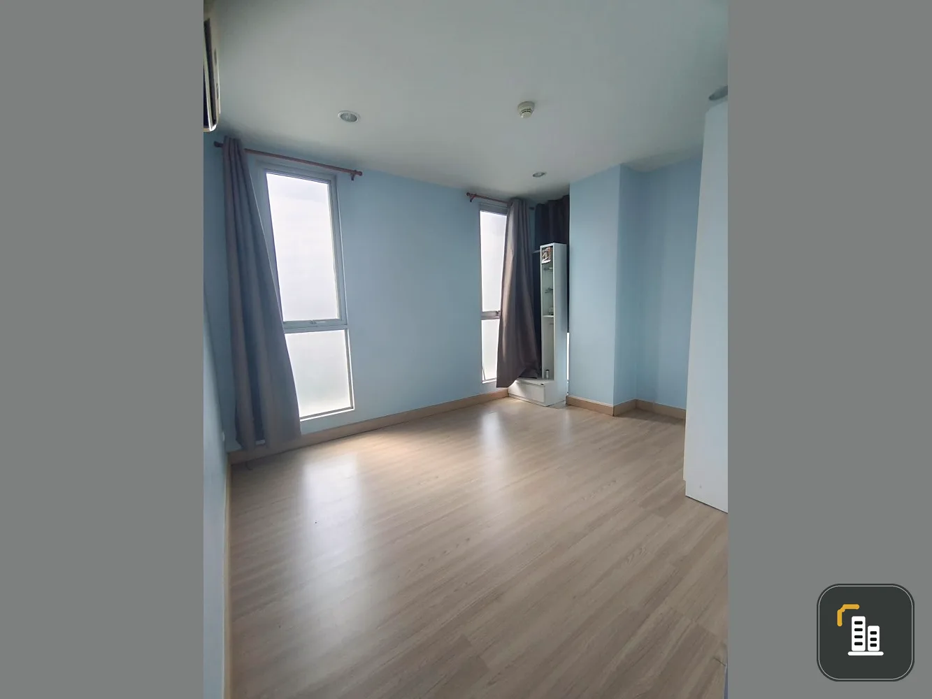 For sale: The Niche ID Lat Phrao 130. Decorated in bright colors, spacious, fully furnished. Don't wait.
