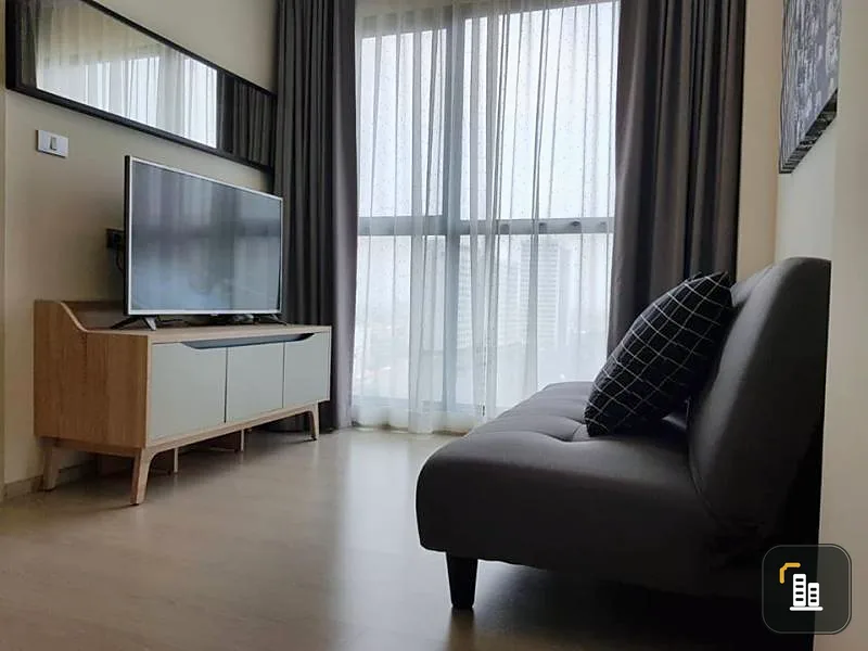 For sale Rhythm Asok 2, beautiful decorated rooms as you wish. Well furnished in the whole room Don't book and you'll regret it.