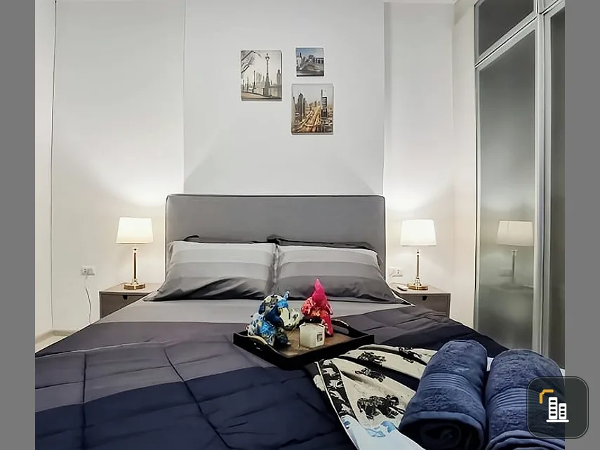 For sale: Chapter One Eco Ratchada-Huai Khwang, high floor room, ready to move in, good furniture. Don't be afraid to just look and reserve.