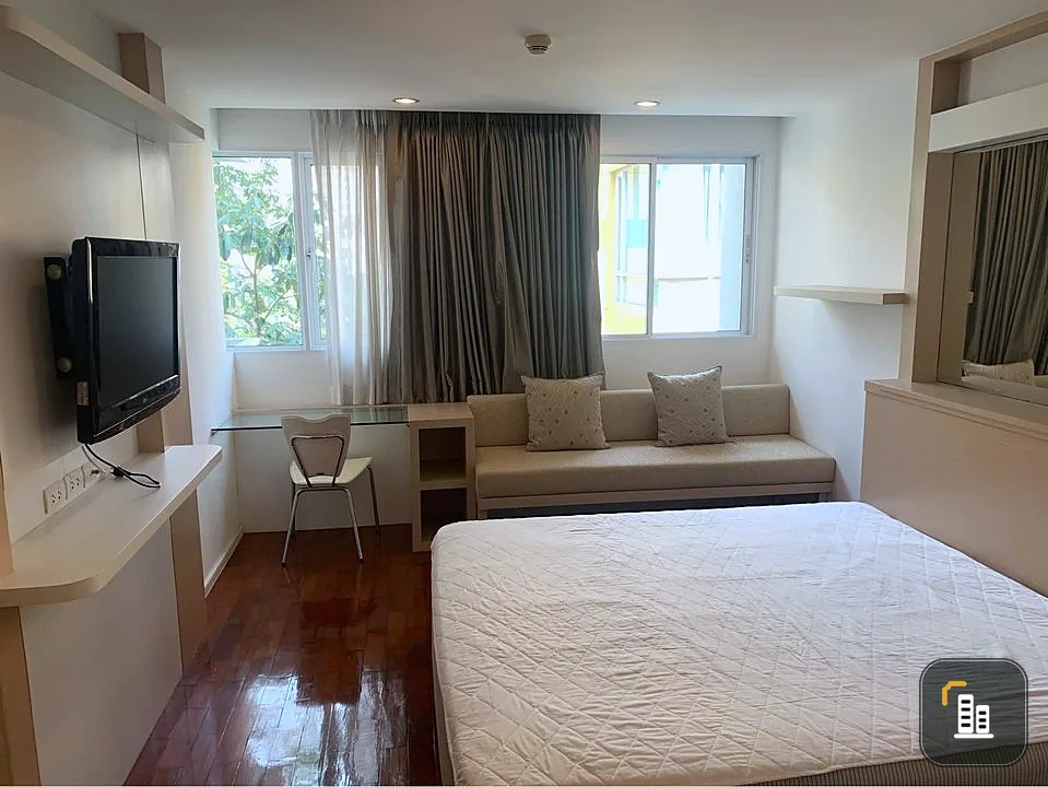 For sale for rent Siri On 8 (Sukhumvit 8) room ready to move in. Complete set of furniture Don't postpone it, reserve quickly.