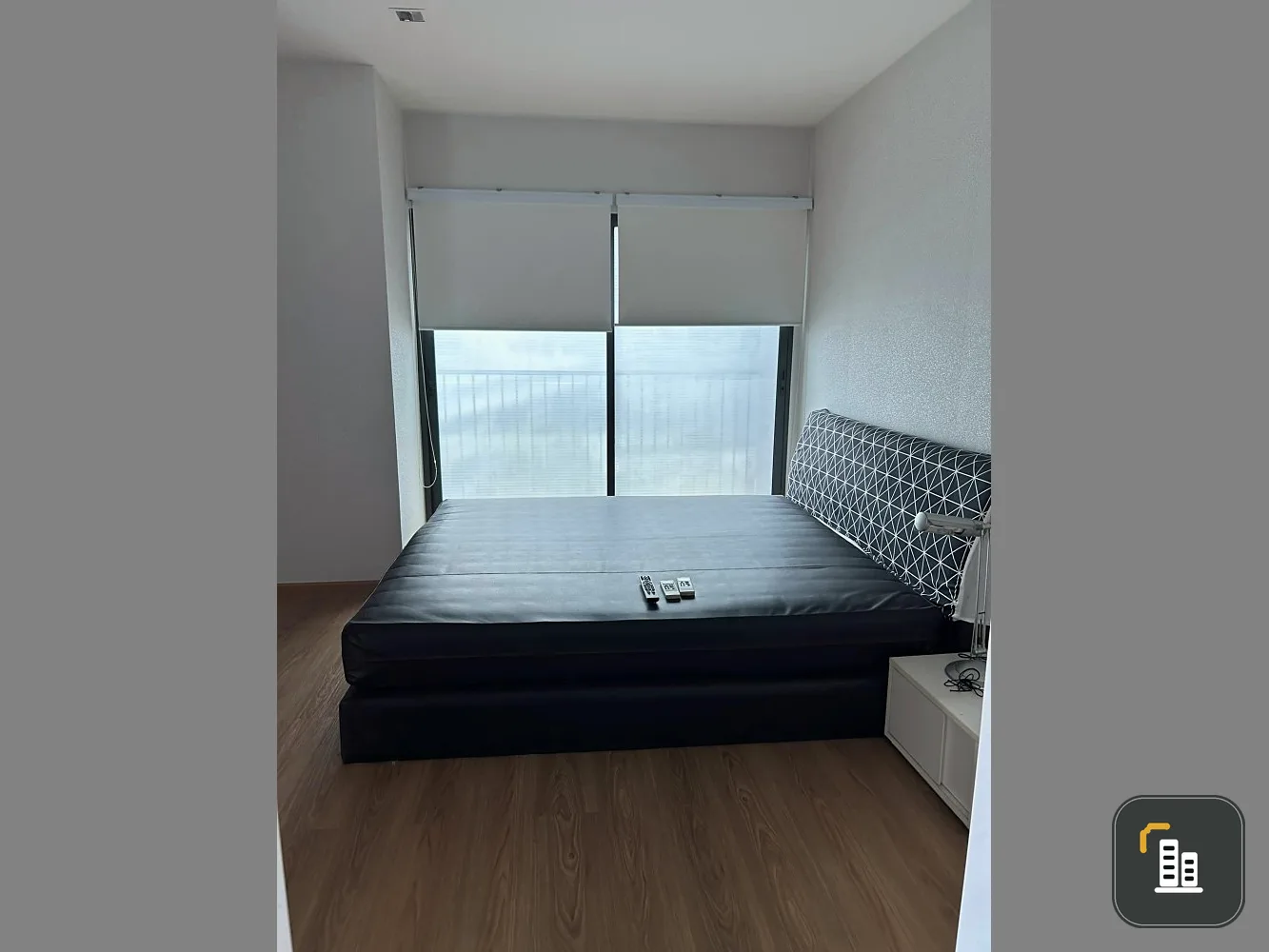 Urgent sale, Condo Noble Remix Sukhumvit 36, spacious room. Great usable space Not buying is making a big mistake.