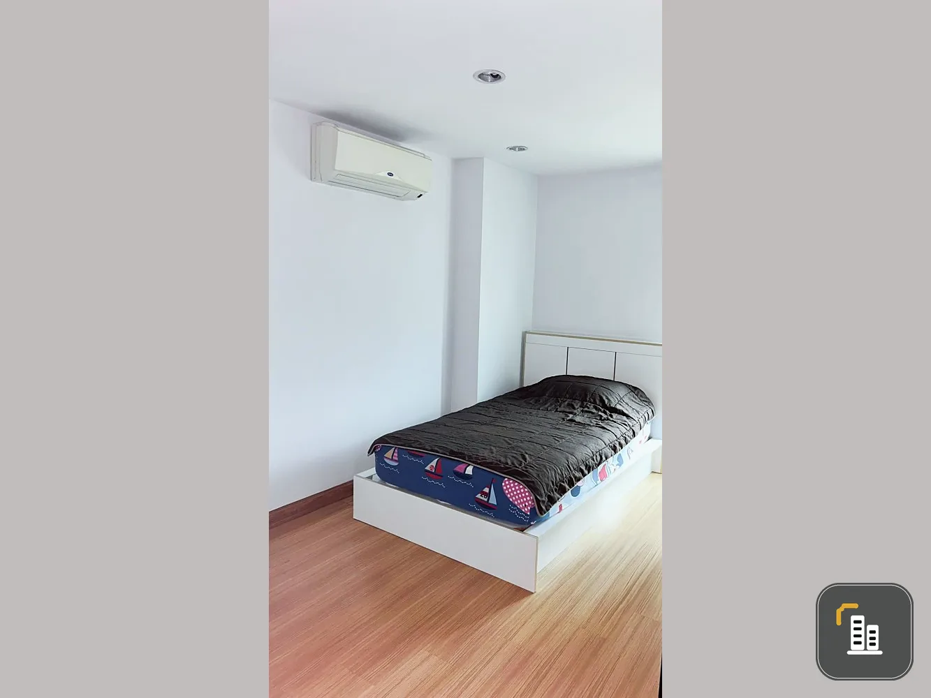 For sale: Evacus Garden-Family House, room ready to move in. Complete set of furniture Don't postpone past booking.