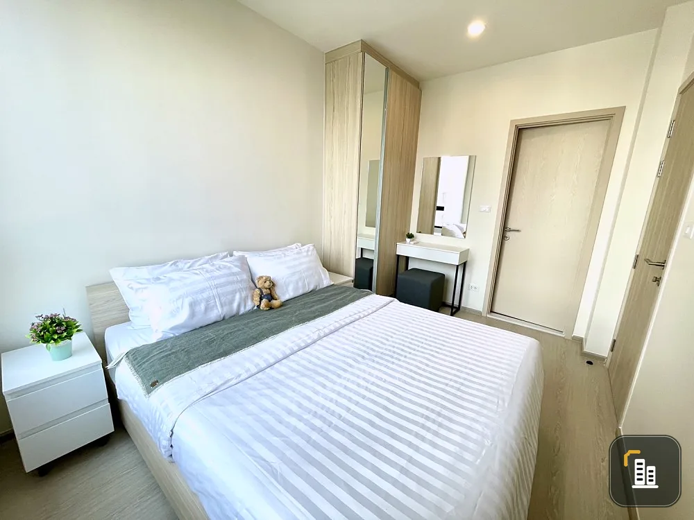 Condo for rent, New Noble Ratchada - Lat Phrao, swimming pool view, south side, new room, new furniture.