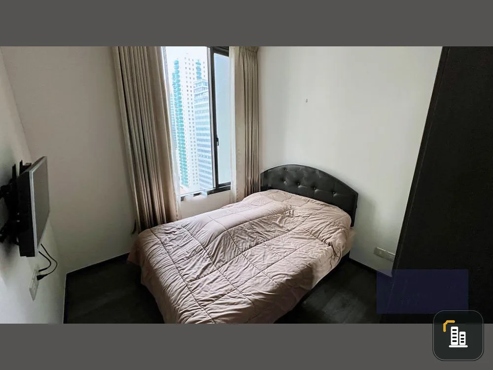 For rent!! Condo Edge by Sansiri Sukhumvit 23, 21st floor, beautifully decorated, fully furnished. Can't miss it!!