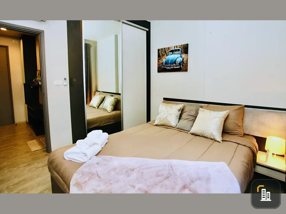 For Sale The Base Central Pattaya, 2nd floor, well decorated room, very livable, right on time like this, book now.