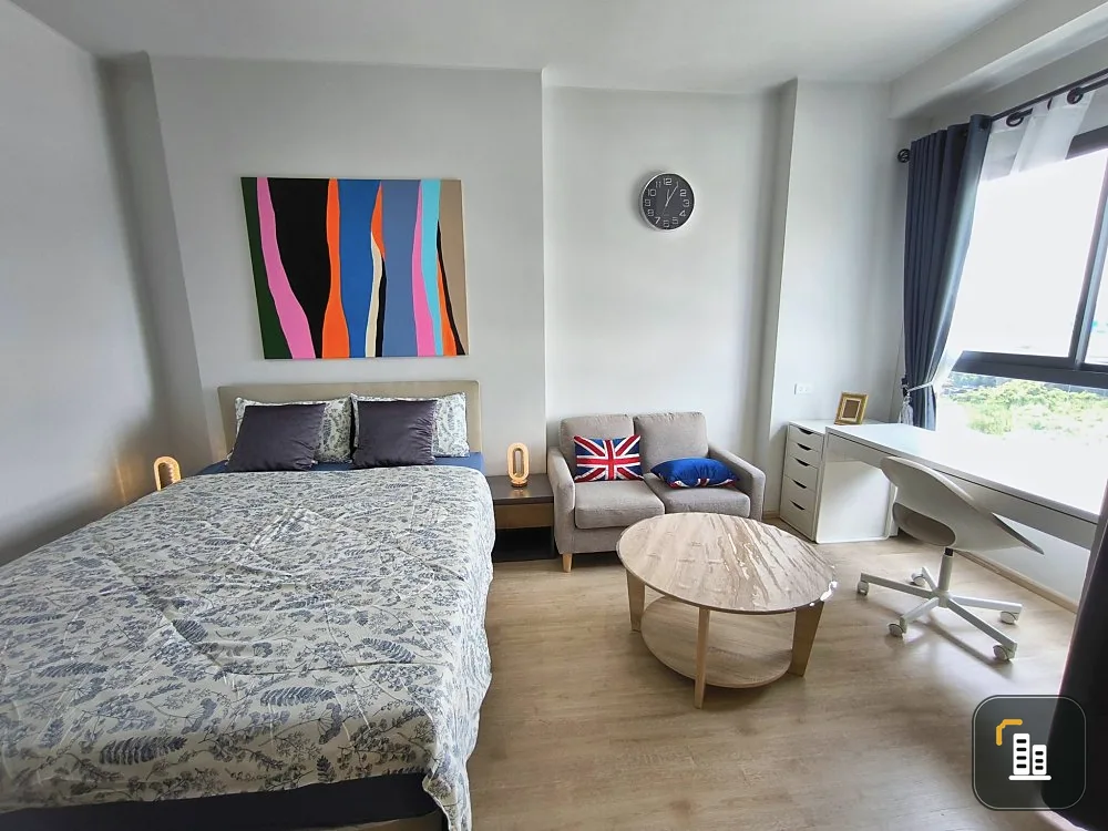 Condo for rent or sale, Ideo New Rama 9, partitioned room, decorated in modern style, shady, reserve first, move in now.