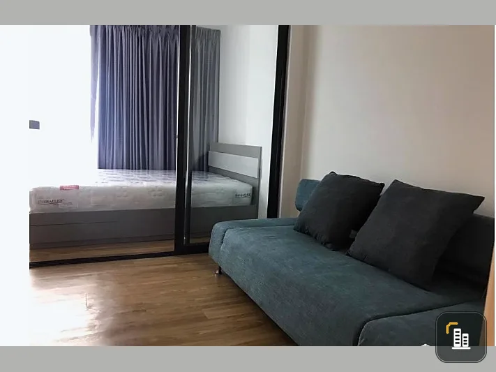 For sale: Kensington Laem Chabang-Sriracha, 8th floor, pool view, ready to move in. Accepting reservations quickly.
