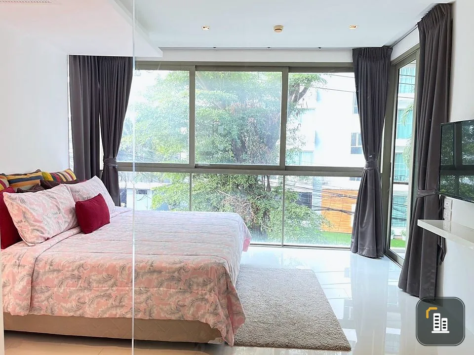 Condo for sale or rent, The Sanctuary Wongamat (North Pattaya), large room with amenities, move quickly.