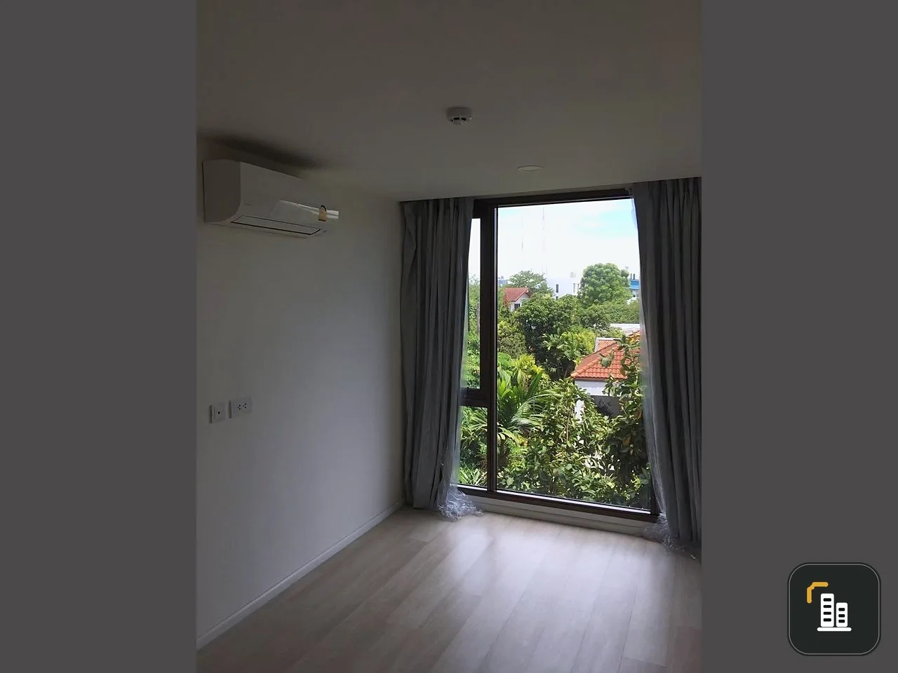 Condo for sale Kara Ari-Rama 6, very private, spacious rooms, convenient travel, hurry and reserve now.