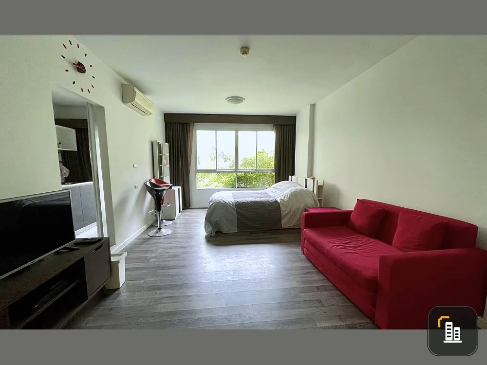 For sale: D Condo Sukhumvit 109, studio room, 2nd floor, swimming pool view. Just carry your bag and move in.