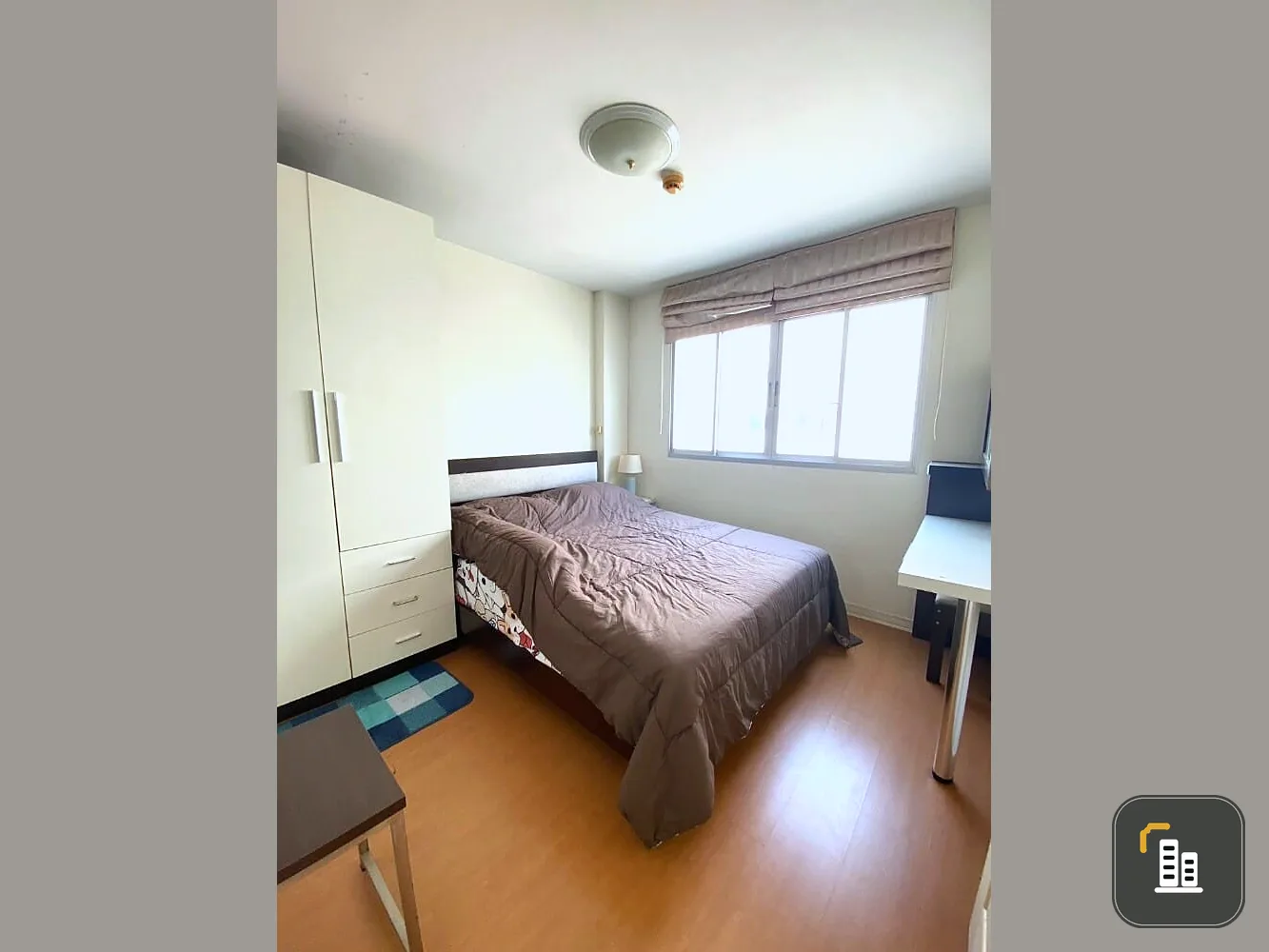 For sale: Lumpini Condo Town Rattanathibet, 4th floor, north direction, very good feng shui. Comes with a low price, easy on the wallet. Hurry.