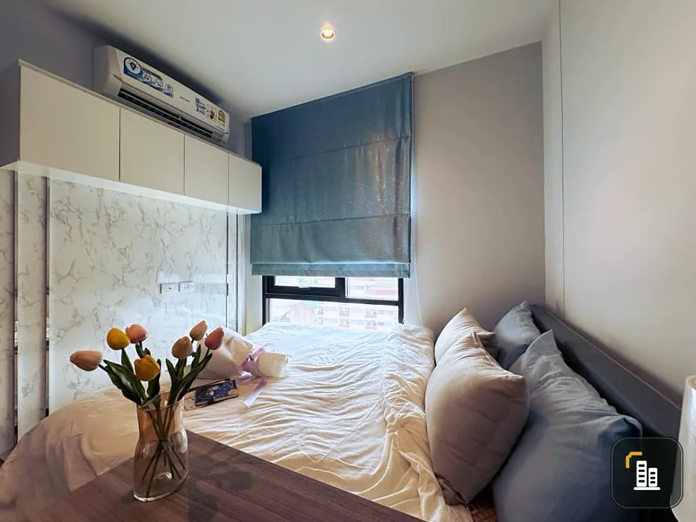 Altitude Unicorn Condo for sale, Sathorn - Tha Phra, decorated room, ready to move in, fully furnished, built-in, come and reserve quickly.