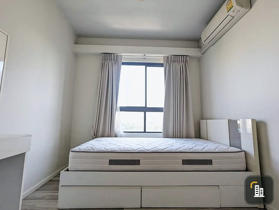 For sale: East 2 Rama 2, corner room, not crowded, clean, pleasing to the eye, and comfortable. Don't be afraid to just look and reserve.