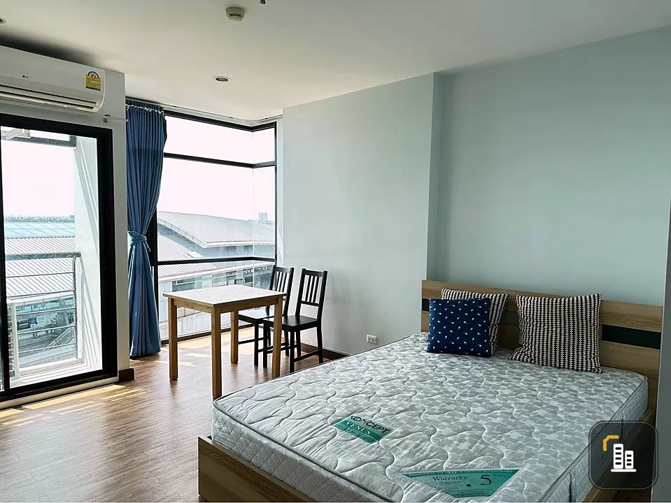 For sale: Bangkok Horizon P48, room ready to move in Complete set of furniture with separate kitchen. Good like this. Reserve now.