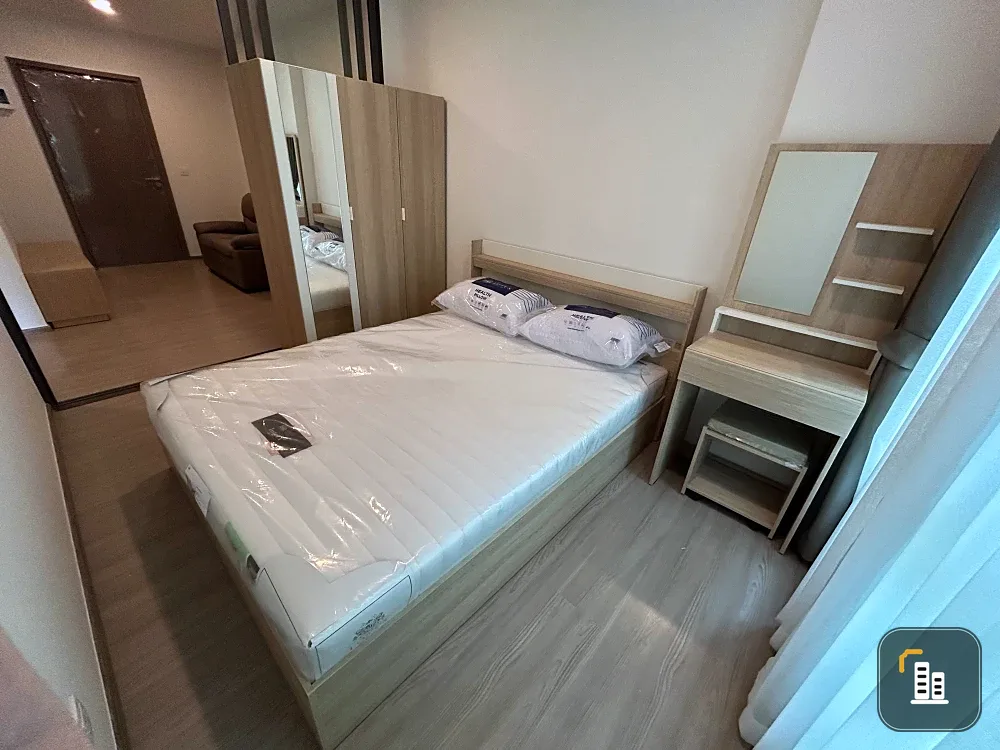 Condo down payment for sale, Aspire Ratchayothin, 1 bedroom, 1 bathroom, 2nd floor, closed kitchen at the back. Good room location, buy now