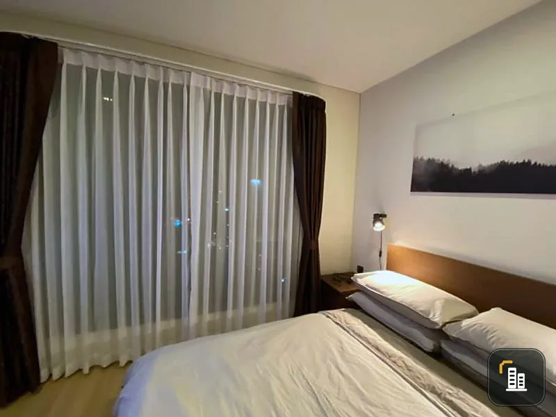 Urgent sale!! Condo Lumpini Suite Phetchaburi-Makkasan, corner room, swimming pool view. Ready to carry your bags and move in!!