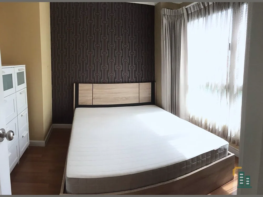 Condo for sale Lumpini Place Rama 4 - Kluai Nam Thai, corner room, fully furnished. Can't miss it anymore.