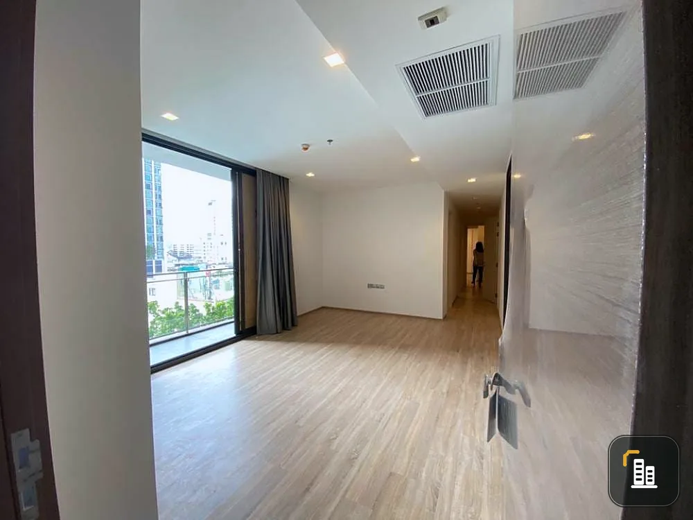 For sale: The Line Phahon-Pradipat, empty room, wide with usable space. Those who renovate rooms, don't miss it.
