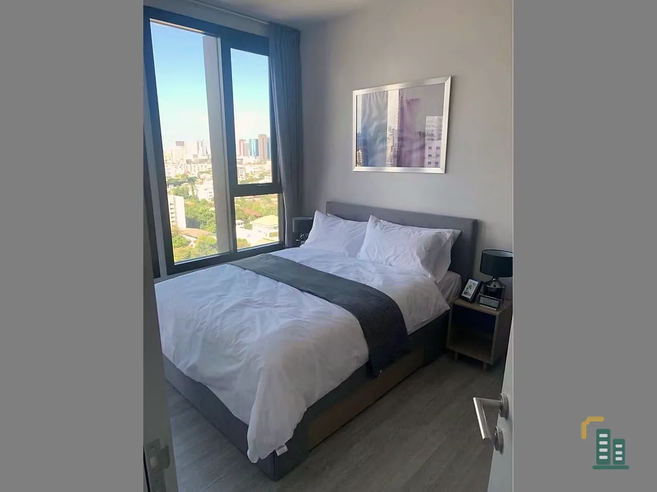 For rent: XT Ekkamai, 16th floor, unblocked view, well decorated, very livable. The room comes and goes very quickly. Hurry and reserve now.