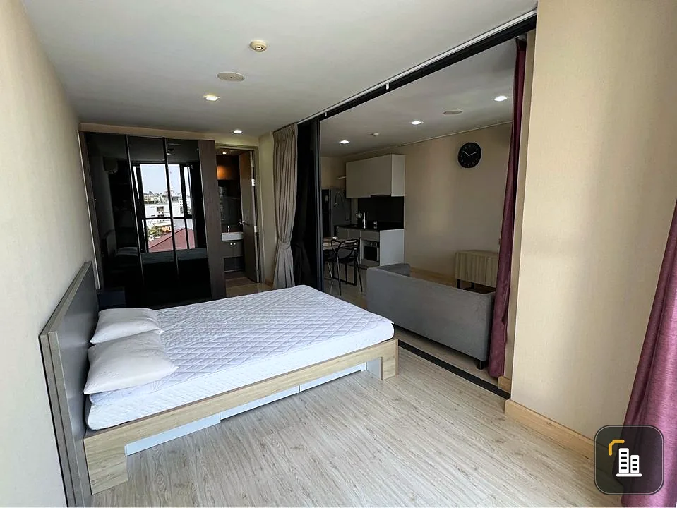 Sale Rent The L15 condo, north balcony, very good feng shui, fully furnished, large built-in wardrobe, hurry and reserve quickly.