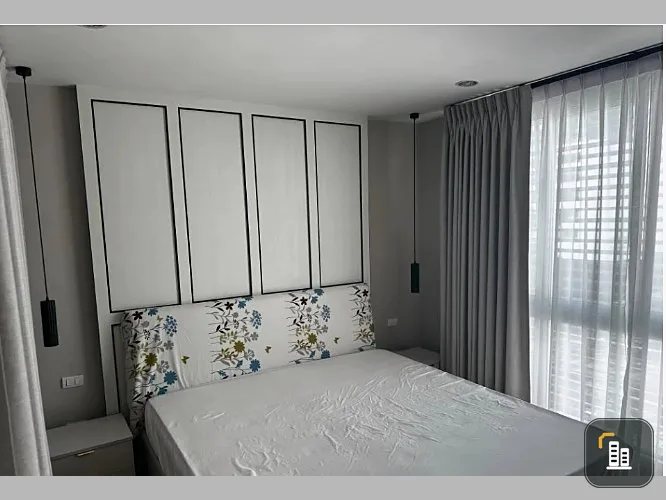 Condo for rent, The Surawong by Chewathai Hup Soon, decorated and ready to move in. The view from the height is good. Reserve now.