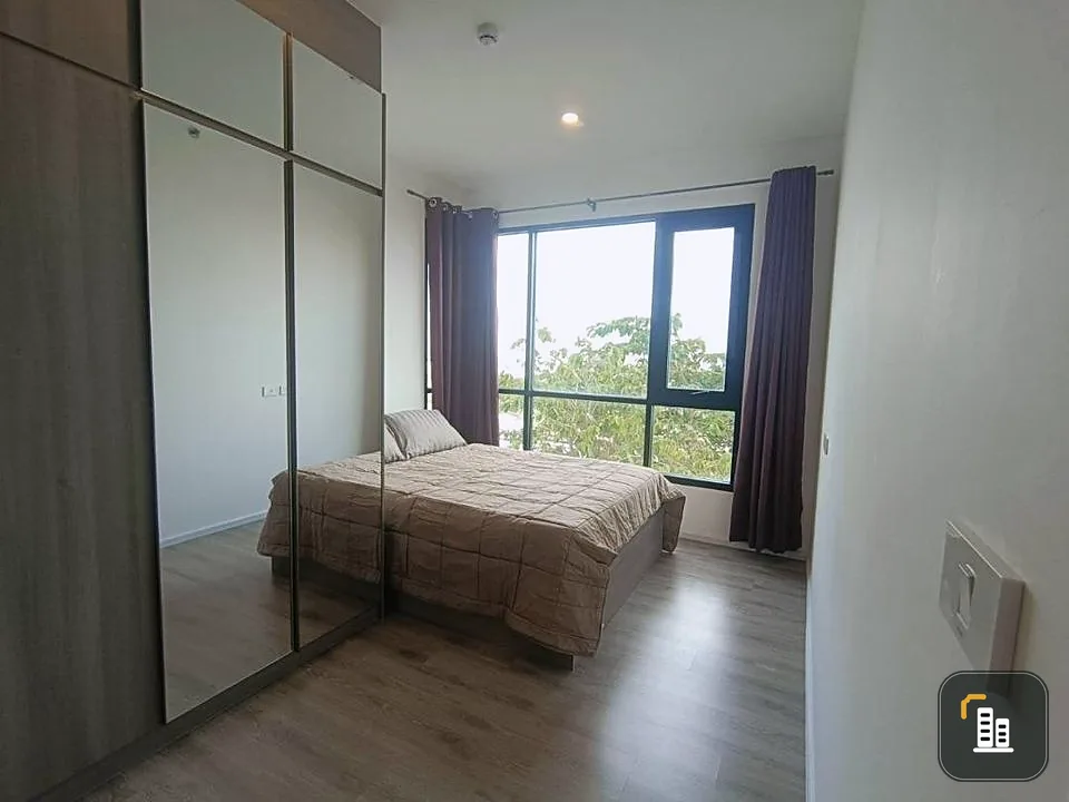 For rent Knightsbridge Sukhumvit-Thepharak. Spacious room Great usable space Hurry and reserve now. Don't wait.
