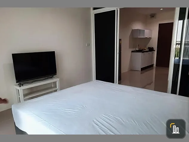 For sale, for rent, Assakan Place Srinakarin, 8th floor, spacious room, airy, fully furnished, ready to move in, reserve now.
