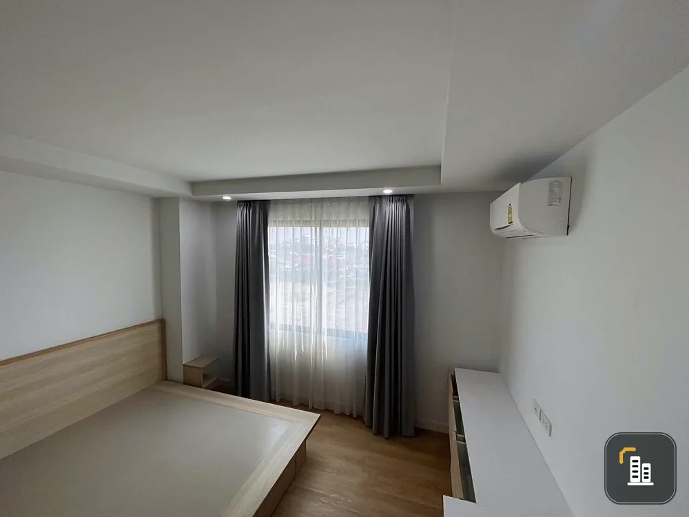 For sale: V Condo Salaya, 7th floor, corner room next to the elevator, private, not too expensive, hurry up and make yourself the owner of this place.