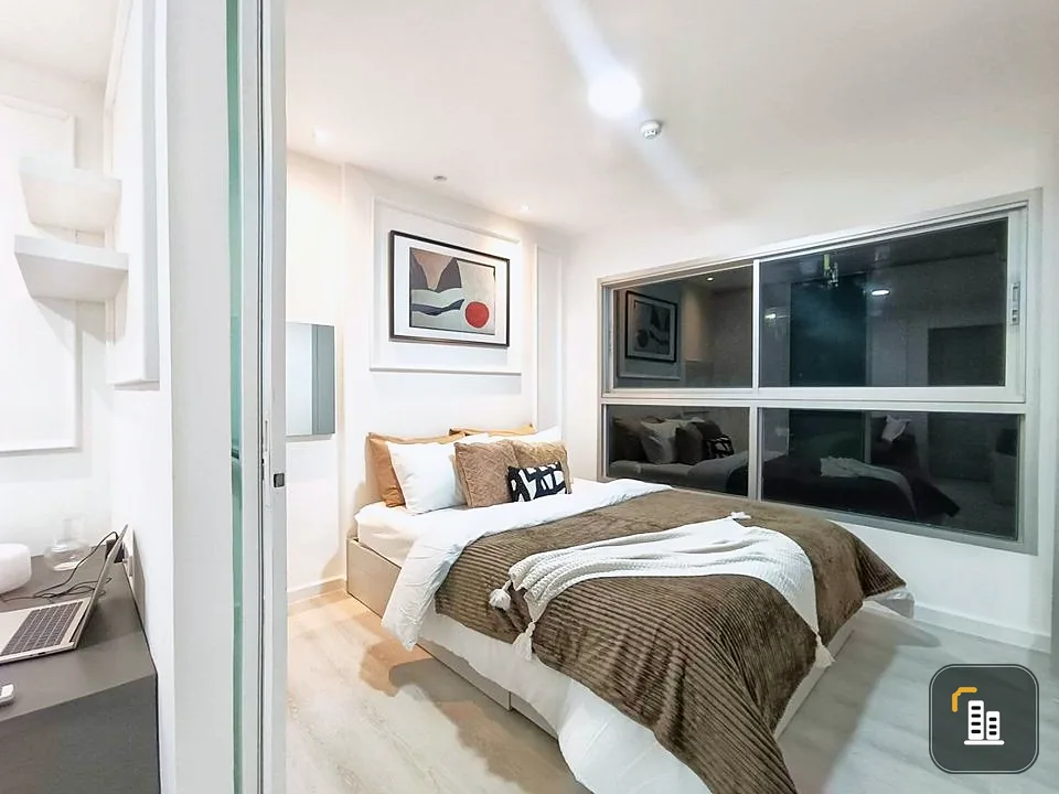 D Condo Ramkhamhaeng for sale. The room is decorated comfortably and pleasantly, decorated with good built-in walls. It's so nice to live in, don't mi
