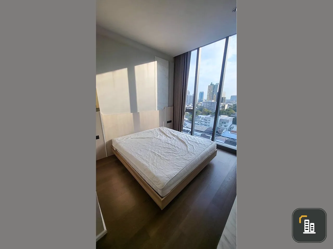 Condo for rent, Kraam Sukhumvit 26, spacious room. Comes with usable space Complete in one place. Don't wait.