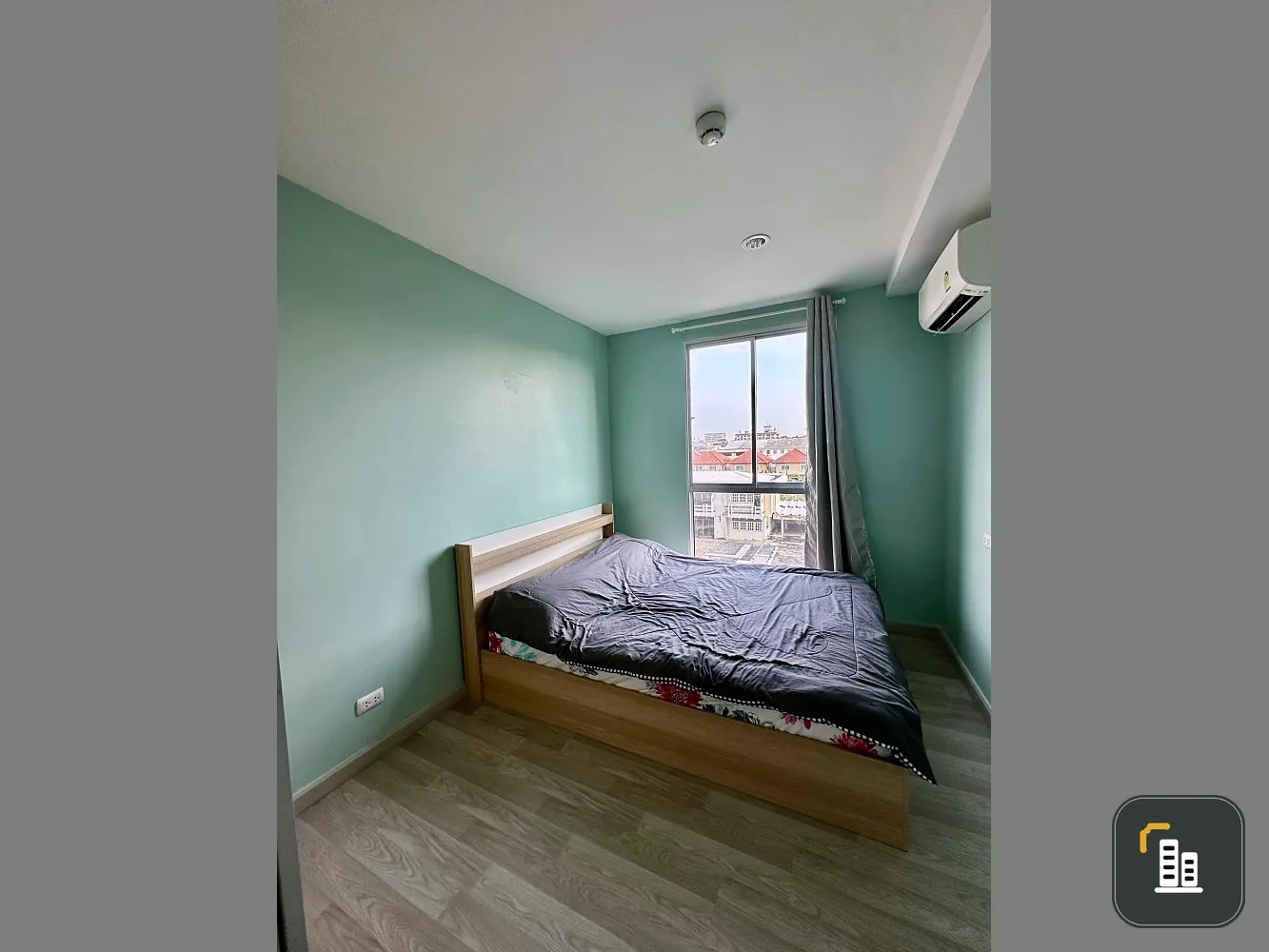 For rent or sale, Plum Condo Chokchai 4, nice decorated room. The tone is already bright and easy on the eyes. The price is comfortable. Hurry and res