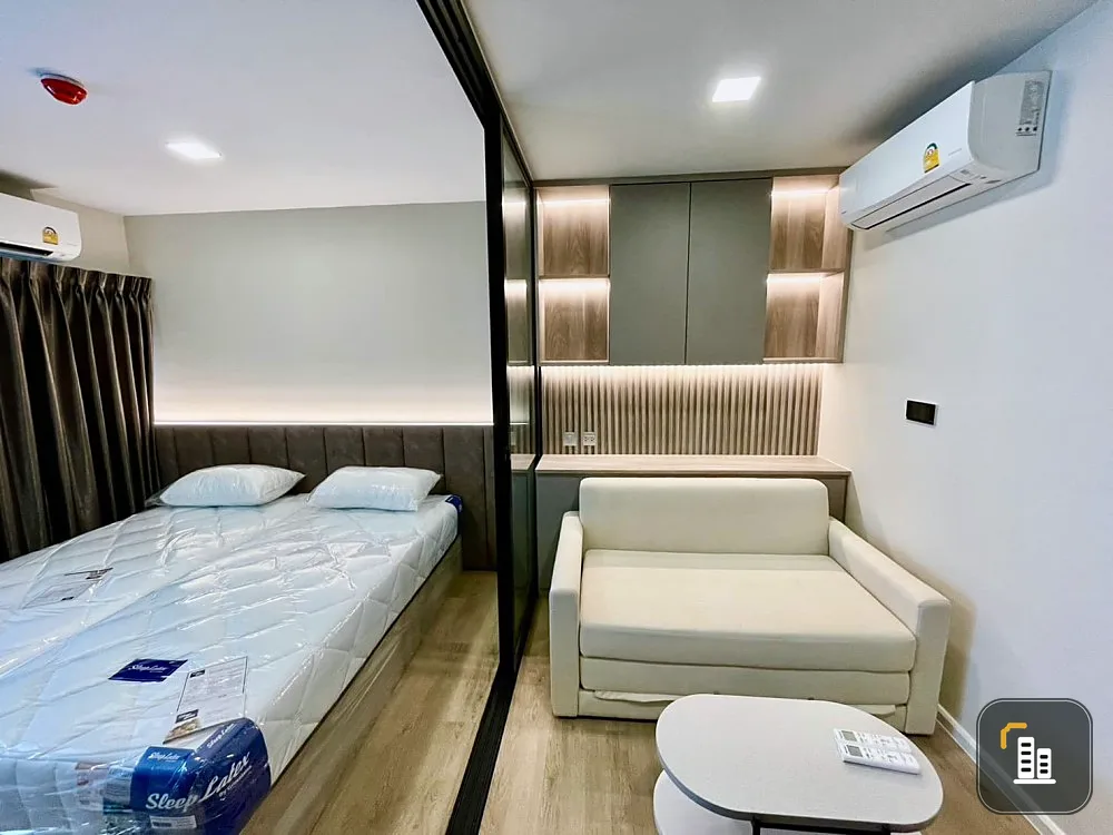 For rent: Cave TU, 4th floor, comes with complete decoration. If you are interested in becoming an owner, hurry and reserve now. Don't miss out!