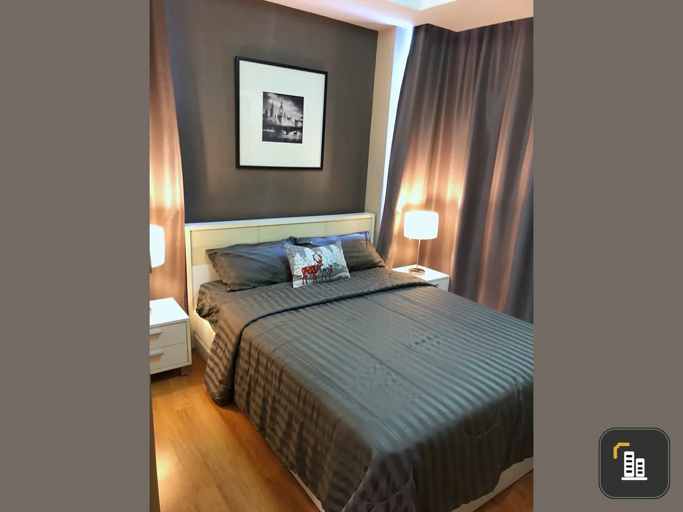 For sale, for rent!! Condo The Kris Express 2 (Ratchada 19), corner room with balcony, good location, next to the BTS, don't miss it!!
