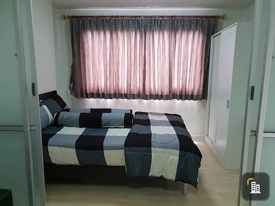 For sale: D Condo Ramintra, spacious room, next to a large swimming pool, near the fitness center, ready to move in.