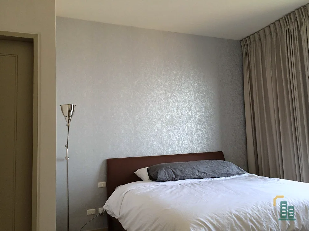 Urgent sale!! Condo Noble Reveal, 27th floor, beautiful view, condo located in the heart of the city, built-in furniture, book now!!