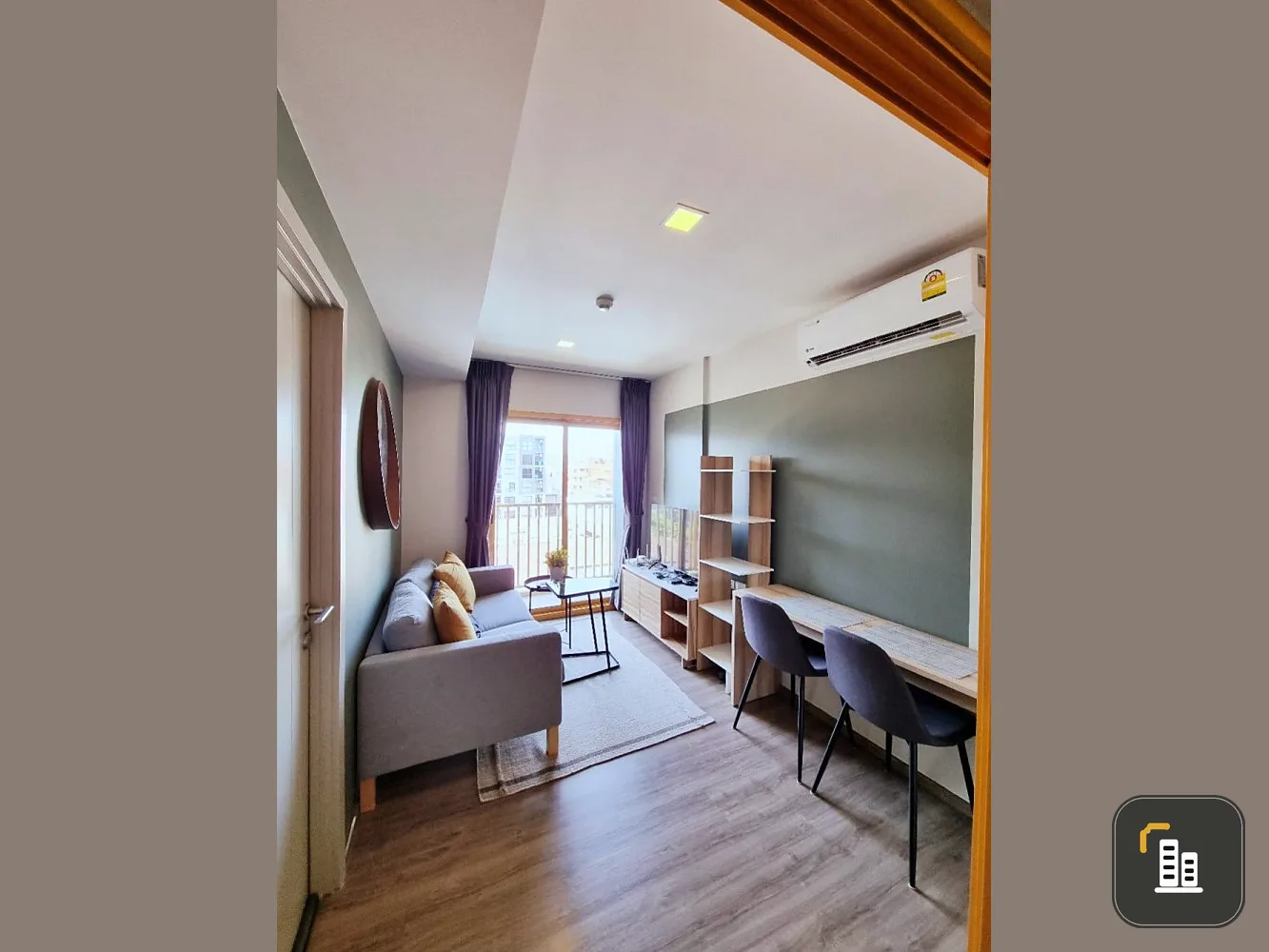 For rent, The Base Sukhumvit 50, Building B, 6th floor, extremely beautiful room. Comes fully decorated, hurry and reserve now.