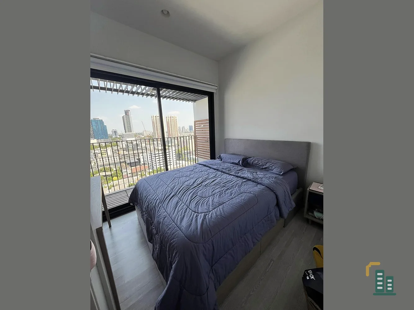 Condo for sale XT Ekkamai, 1 bedroom, ready to move in, has a balcony to sit and enjoy the view, fully furnished, book now.