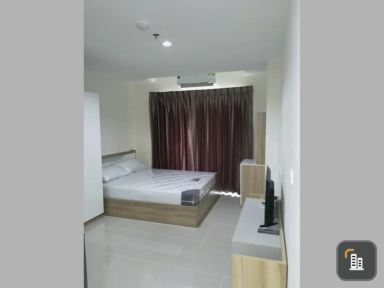 Assakan Place Srinakarin for sale, high floor, STUDIO room, clean, comfortable to the eyes, extremely convenient to travel, don't miss it.