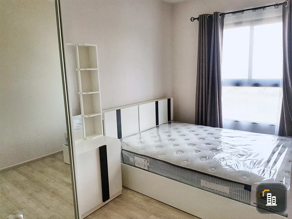 For rent Plum Central station, decorated room, ready to move in, prime location, at an amazing price, don't miss it, book now.