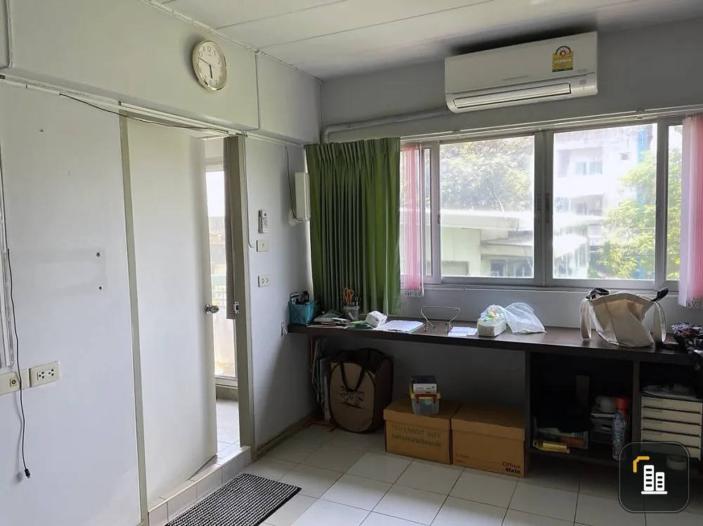 Condo for sale, Lumpini Center Happyland, complete amenities, good price, reserve now, don't miss it, hurry up.