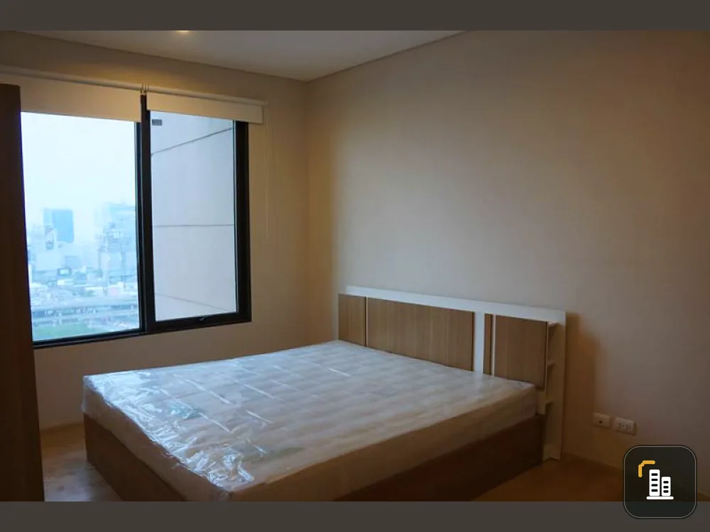 For sale: Villa Asoke for sale, near Phetchaburi MRT Station and Airport Link Makkasan, extremely convenient.