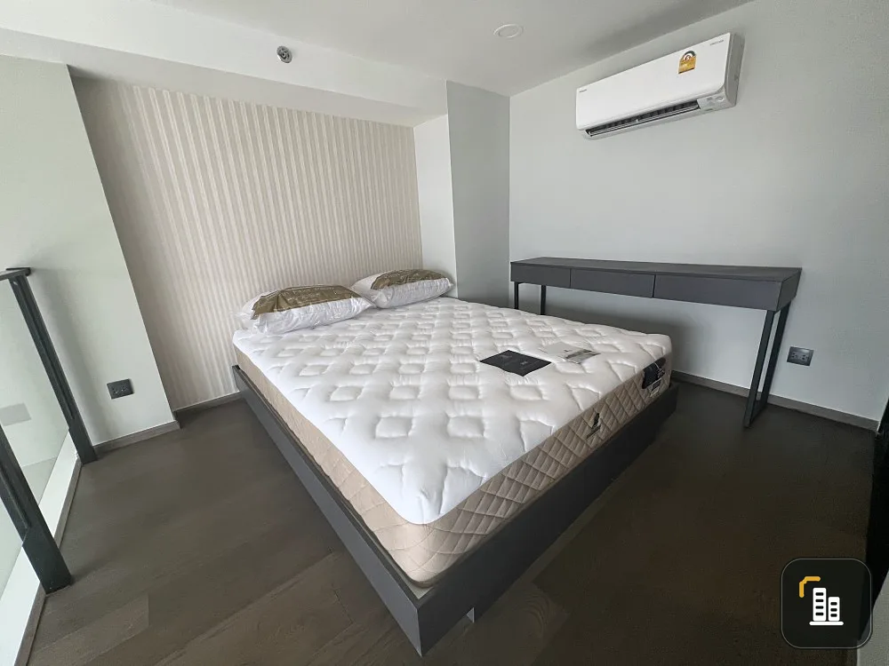 For rent Park Origin Chula-Samyan, Duplex room, high ceiling, airy, comfortable, city view. Don't want to miss out, reserve now.