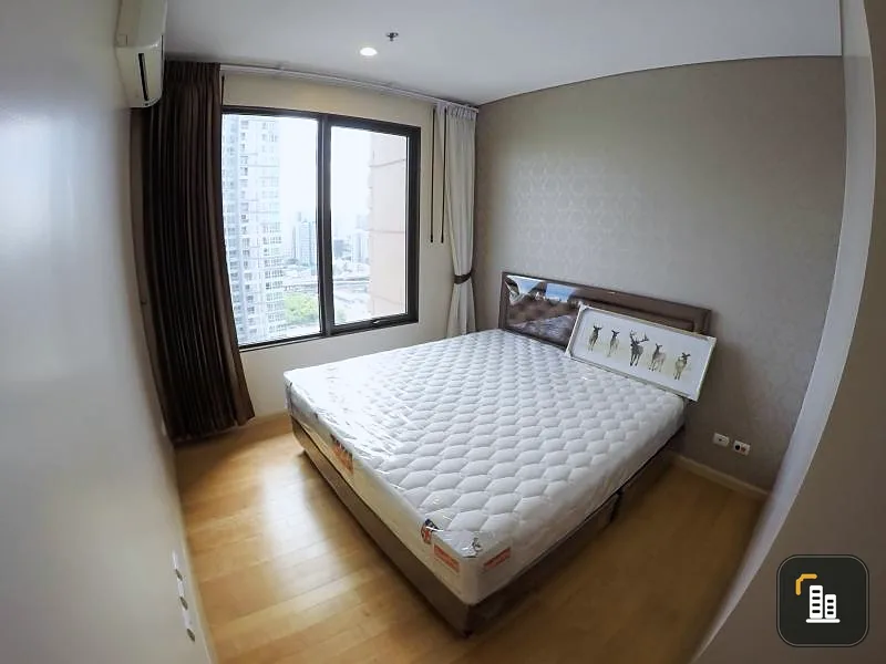 Villa Asoke for rent, beautiful view, beautiful room, urban style, location in Makkasan, Asoke, hurry to take over.