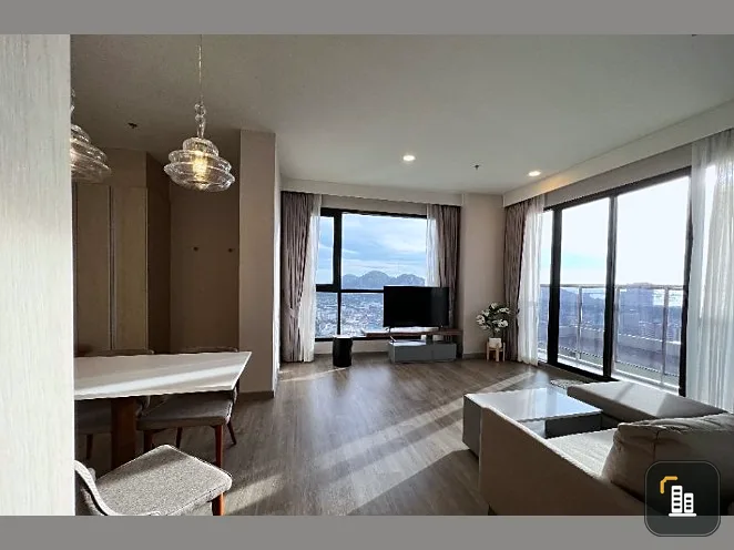 For rent, Keene Center Sriracha, 35th floor, special room of the building, high floor, great view, awesome. Let me tell you, it's very livable.