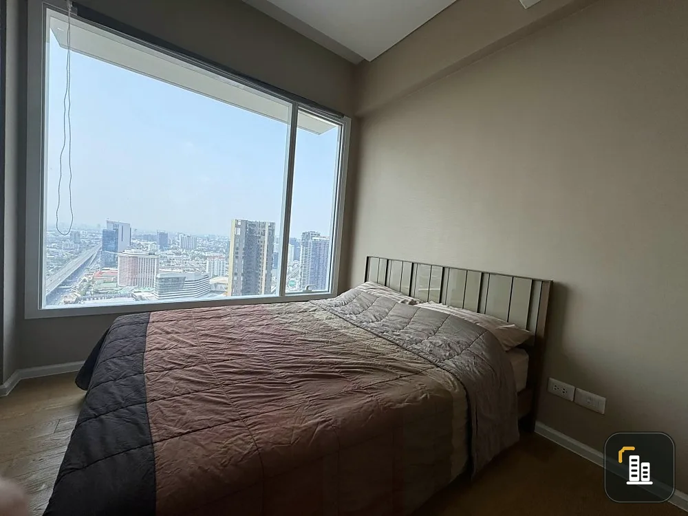 Condo for rent, The Saint Residences, 40th floor, view of Chatuchak Park, unblocked view, convenient, complete here.