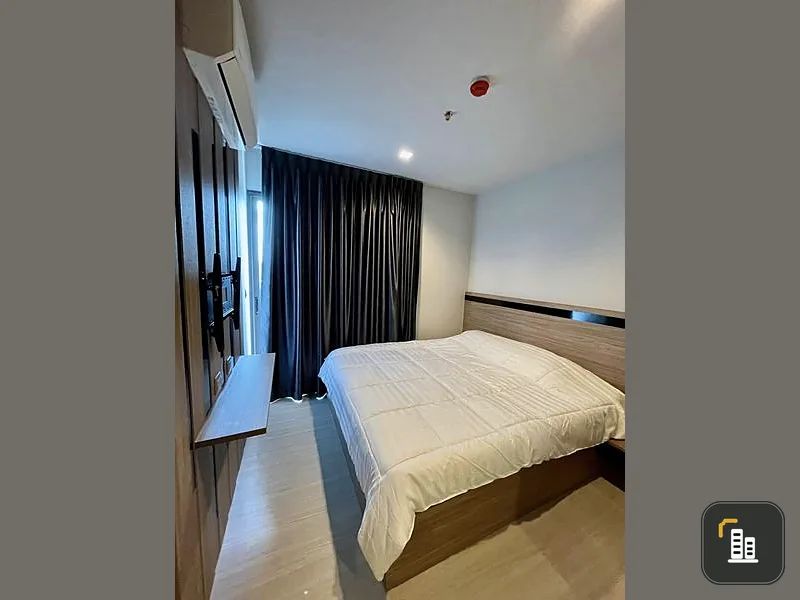 For rent Life Asoke Rama 9, decorated room, ready to move in, built in very well. Let me tell you, you can't miss this place.