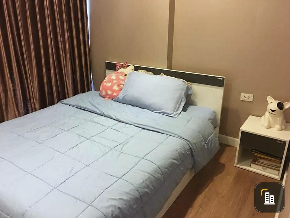 For rent: Hallmark Ngamwongwan, 8th floor, fully furnished room. Install wallpaper throughout the room. If you miss it, you'll regret it.