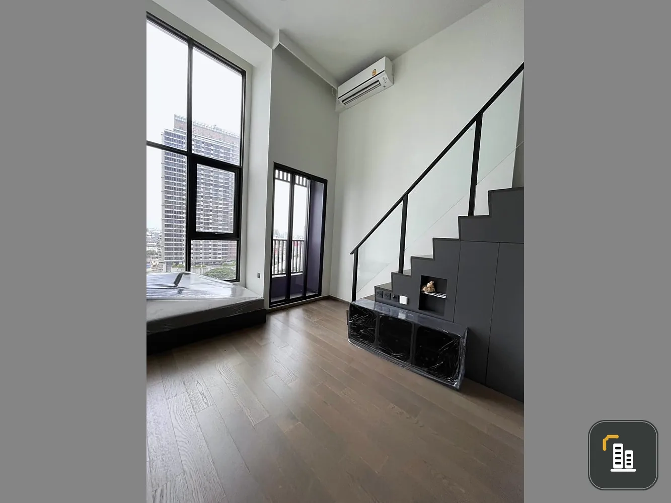 For sale: Park Origin Chula-Samyan, 16th floor, Yaowarat side view, high ceiling, airy, hurry to reserve and own it.