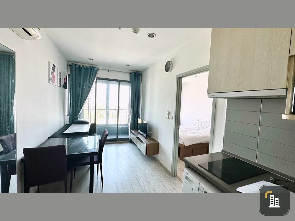 For sale, Ideo Mobi Sukhumvit Eastgate, white room, easy on the eyes. Get a great view of the city. Don't postpone it, book now.